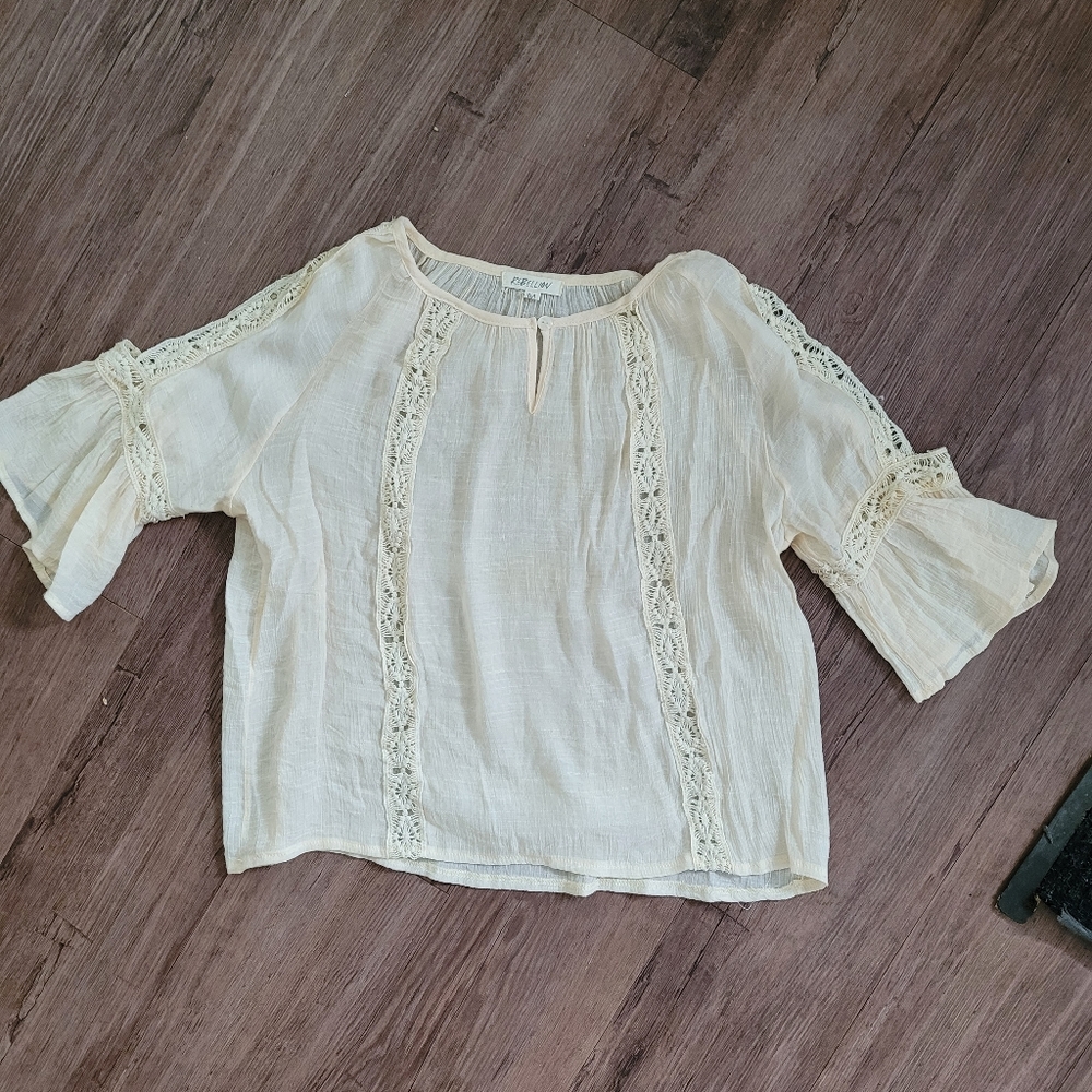 Boho top with arm slits